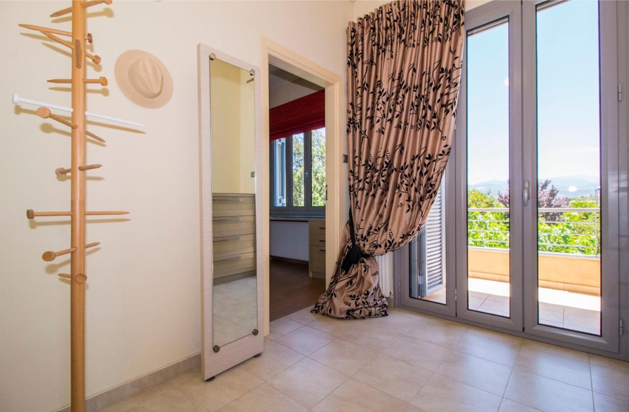 Rodoula In Mystras *